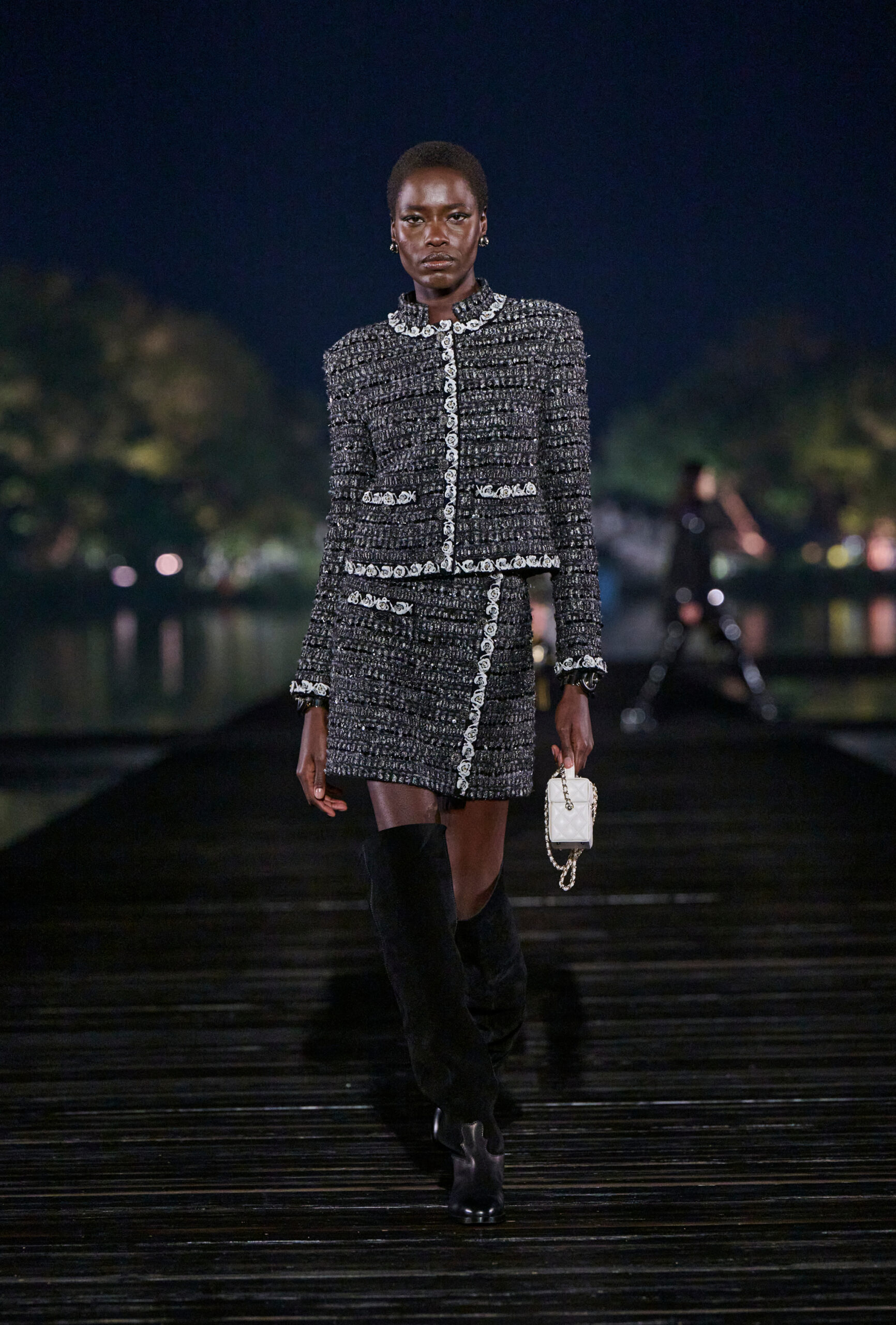 CHANEL presenta Métiers d’art 2024/25 Hangzhou, China