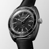 Longines Ultra-Chron Carbon: negro absoluto, preciso